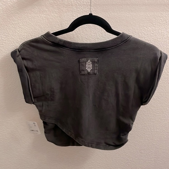 Free People FP Movement Hot Shot Crossover Cropped Muscle Tee Top - Picture 5 of 5